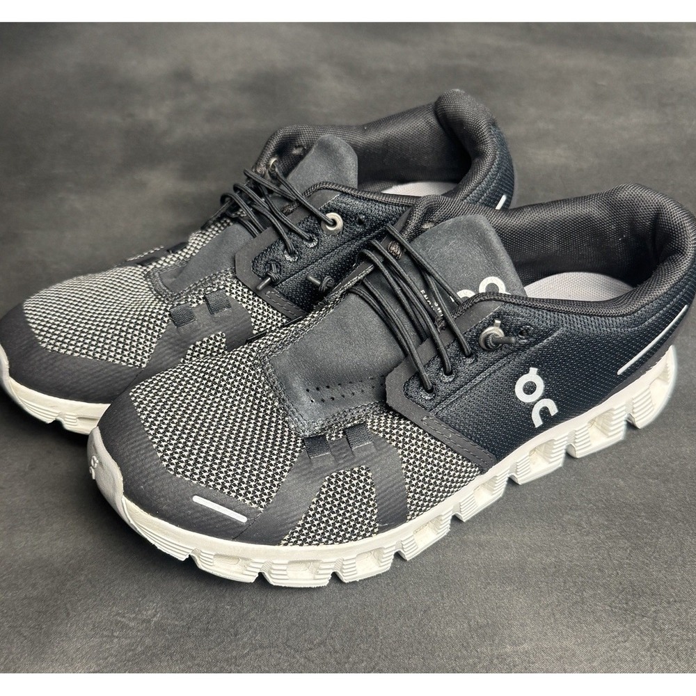 On Cloud 5 Combo Women's Size 7 US Black Alloy Athletic Running Sneakers Shoes